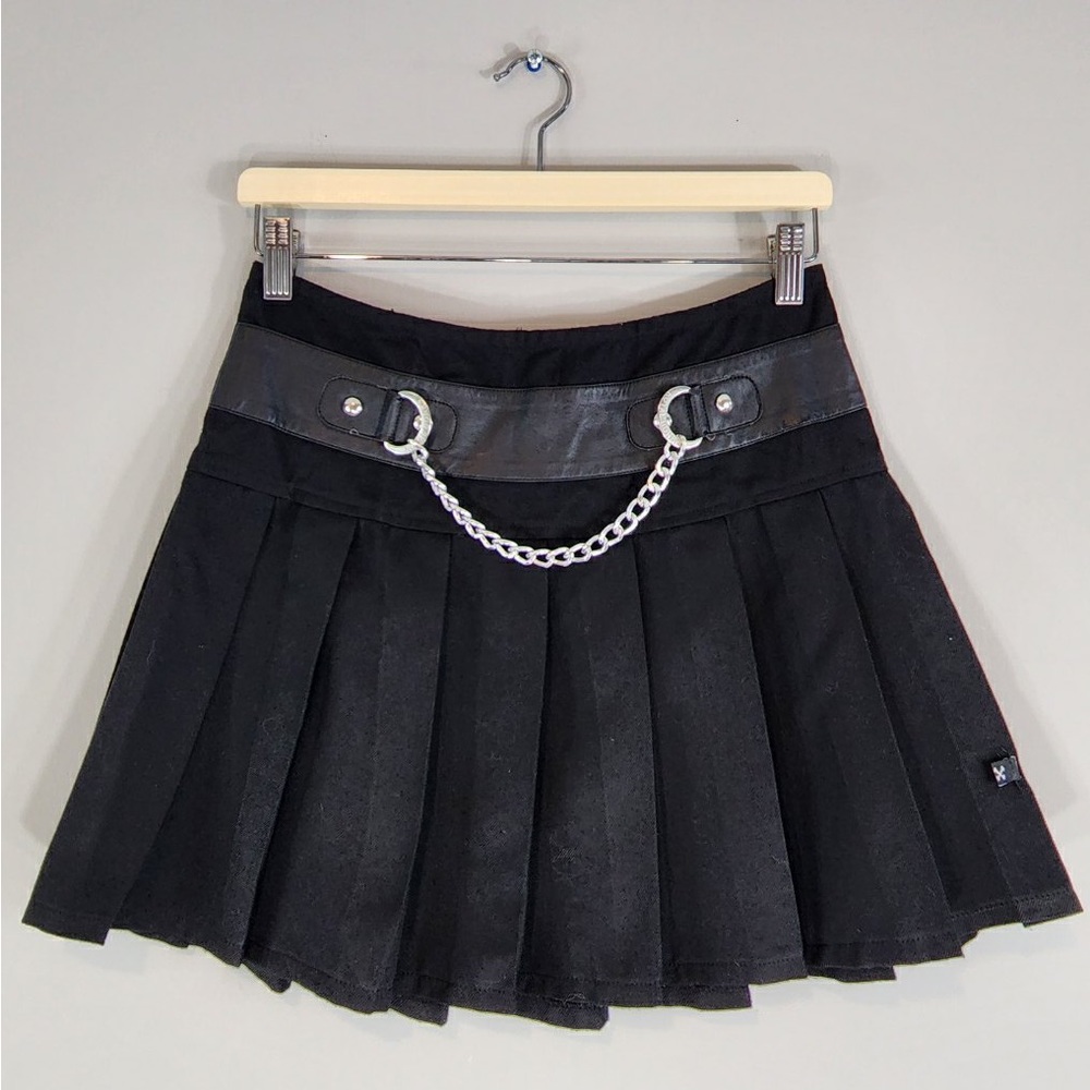 Dolls Kill Royal Bones Gothic Silver Chain Pleated Mini Skirt Size S - Picture 2 of 8